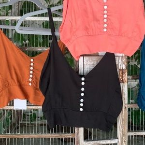 Casual adjustable straps crop top